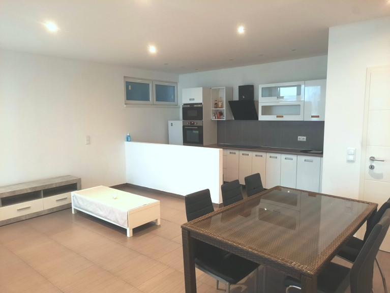 Wohnung - 2500, Baden - Baden: Anlageobjekt oder Wohnung zur Eigennutzung in zentraler Lage