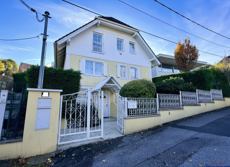 Haus - 1170, Wien - Elegantes Stadthaus in exklusiver Heuberglage mit Homeoffice- bzw. Praxispotenzial