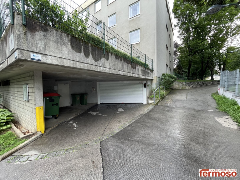 Immobilie - 1190, Wien - Provisionsfreie KFZ-Stellplätze mit E-Ladestation im 19. Bezirk