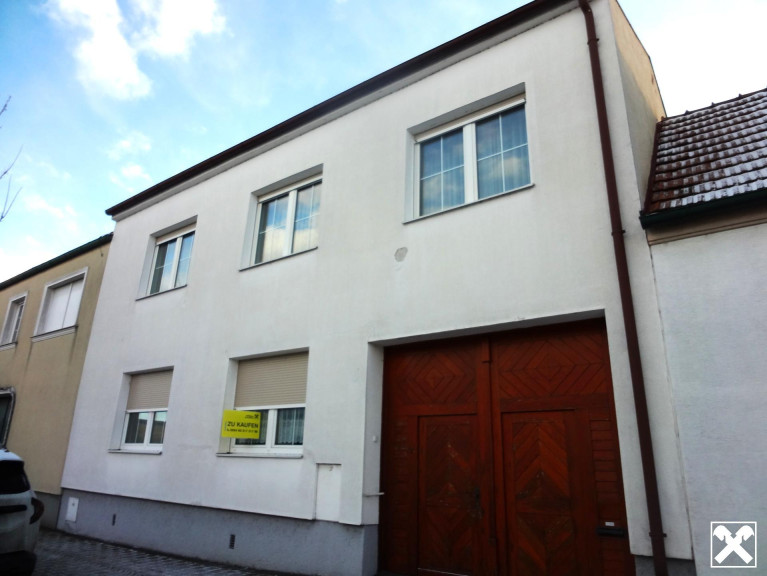 Haus - 7083, Purbach am Neusiedler See - Geräumiges Einfamilienhaus am Stadtrand mit Nebengebäude !