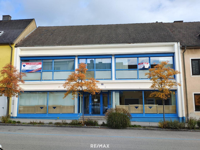 Büro / Praxis - 3950, Gmünd - Vielseitiges Büro-/Geschäftslokal in Top-Lage von Gmünd – über 280 m² Nutzfläche