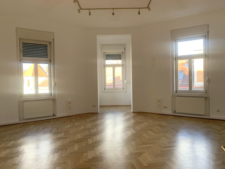 Wohnung - 8010, Graz - GroßzügigerTop-Altbau nächst  Geidorfplatz   mit  Parkplätzen