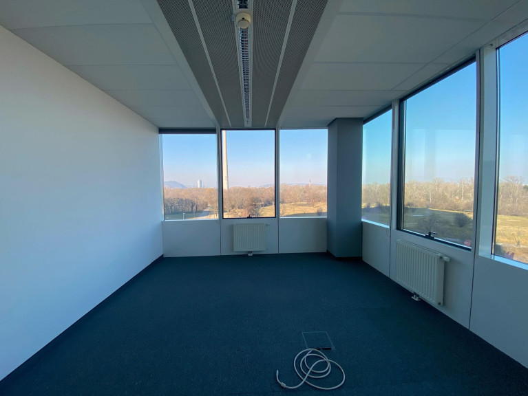 Büro / Praxis - 1220, Wien - Moderne Büros mit Weitblick - SATURN TOWER