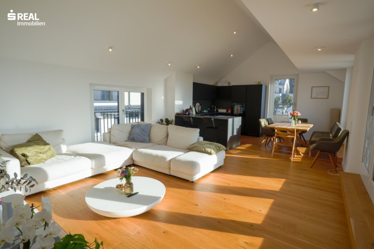 Wohnung - 2020, Hollabrunn - Raum für Leben & Leichtigkeit – großzügige 5 Zimmer-Maisonette mit Sonnenterrassen und unverbaubarem Grünblick