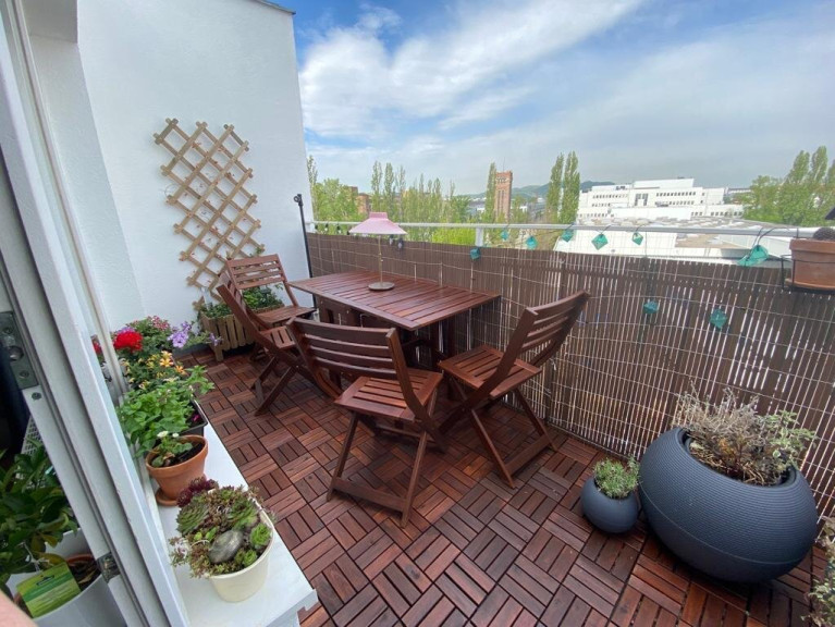 Wohnung - 1210, Wien - Lichtdurchflutete Dachgeschoßwohnung ohne Dachschrägen!!!