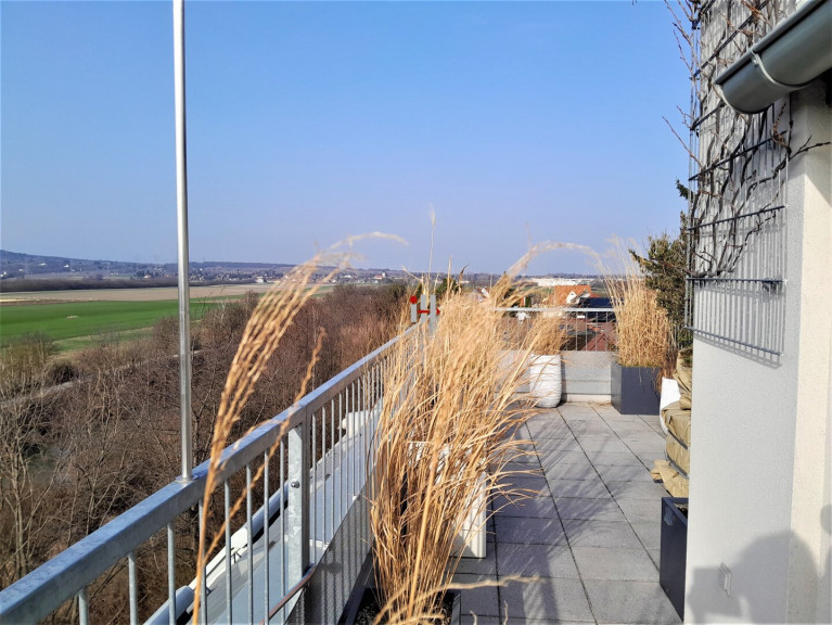 Wohnung - 1210, Wien - Neuwertiges Penthouse in 1210 Wien: 157m² Luxus mit 3 Terrassen und 2 Stellplätzen!