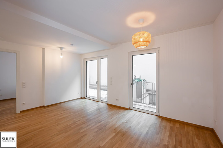Wohnung - 1070, Wien - Kleine Ruhe-Grün-Oase in beliebter Stadtlage! 2 Zimmer Neubauwohnung mit Garten/Terrasse ab 03/26!