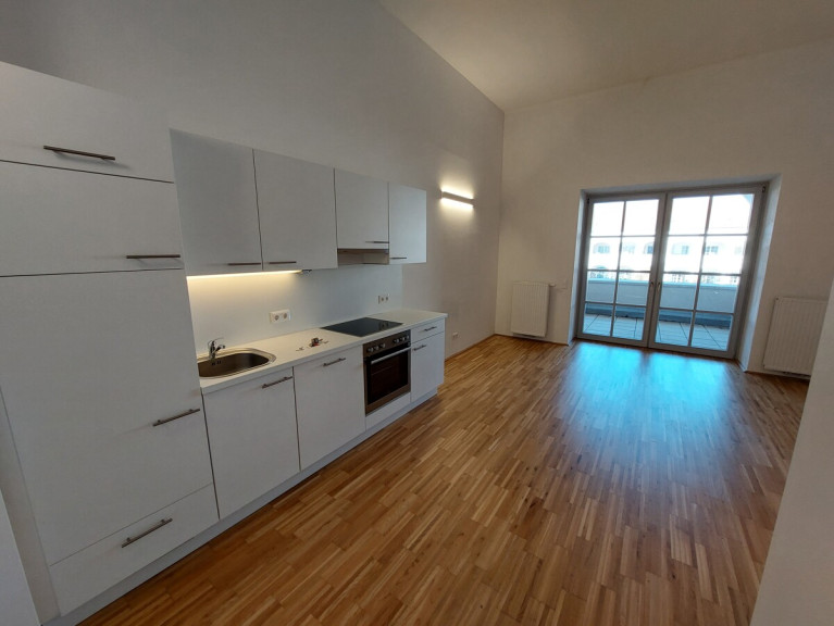 Wohnung - 7100, Neusiedl am See - Residieren im Schloss! Haus 2 Top 18