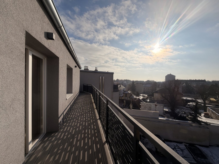 Wohnung - 2320, Schwechat - Mischekgasse - 3 Zimmer DG mit großzügiger Terrasse zu vermieten