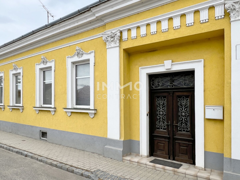 Haus - 2061, Hadres - LANDHAUS mit Innenhof + GARTENPARZELLE in BW mit Garagengebäude