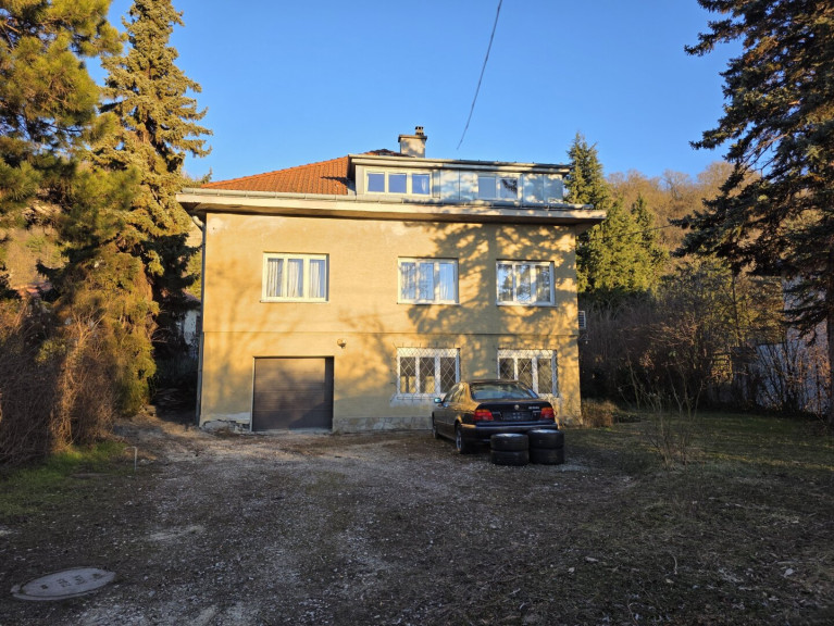 Haus - 2103, Langenzersdorf - JUWEL mit VISION: sehr GROSSES GRUNDSTÜCK - DIREKT am Fuße des BISAMBERGES - WESTAUSRICHTUNG