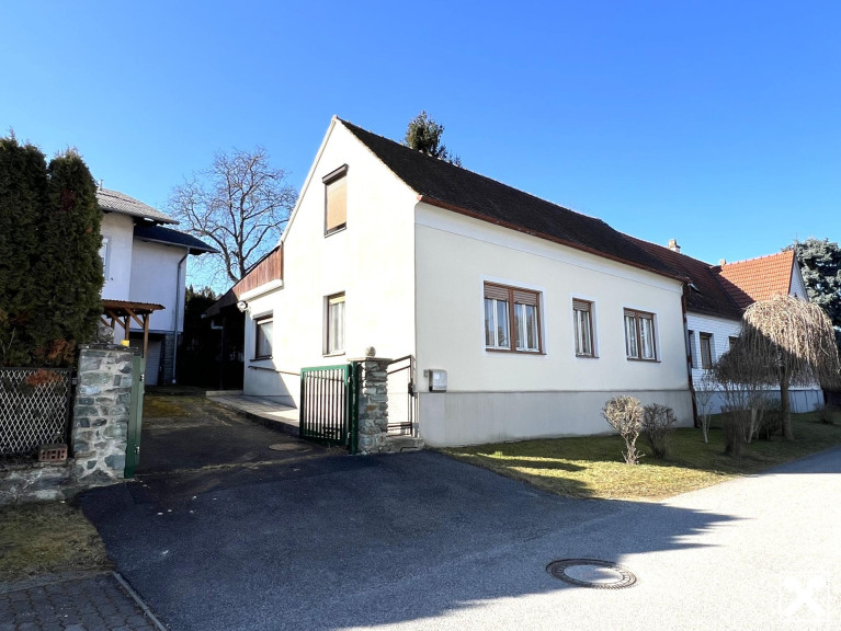 Haus - 7503, Großpetersdorf - Günstiges Eigenheim für geschickte Hände!
