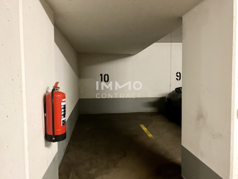 Immobilie - 1190, Wien - Motorrad Tiefgaragen Platz  - Nähe Krottenbachstraße 35A  S45- Toröffner beim Parkplatz -