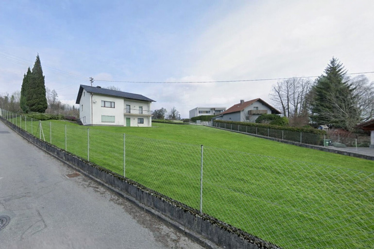 Grundstück - 4060, Bergham - Gemütliches Zweifamilienhaus mit riesigem Baugrundstück in Leonding - teilbar & mit Projektoption