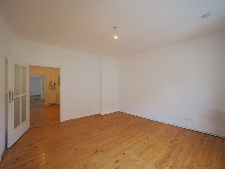 Wohnung - 2345, Brunn am Gebirge - Großzügige 3-Zimmer-Wohnung mit Wohnküche in zentraler Lage von Brunn am Gebirge!