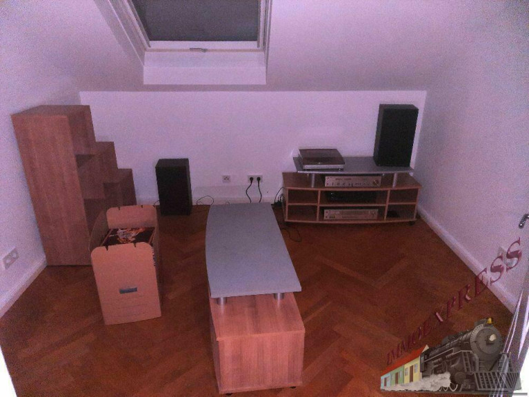 Wohnung - 1140, Wien,Penzing - Dachtraum mit Balkon und Klimaanlage sucht langfristige/n Mieter/In