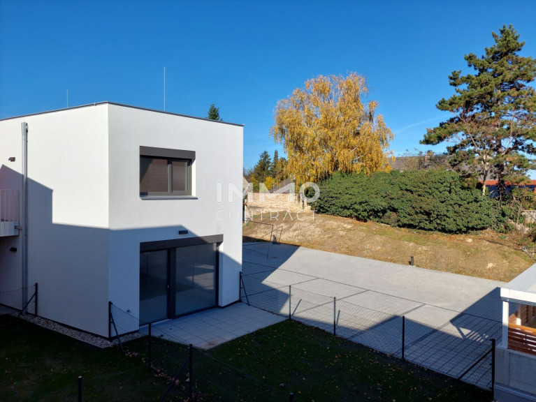 Wohnung - 2122, Ulrichskirchen - Bezugsfertig - Mitten im Weinviertel - Familien-Garten-Maisonette zum Wohlfühlen + Stellplatz