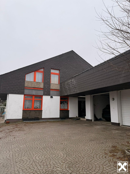 Haus - 7471, Rechnitz - Beeindruckendes Raumangebot auf großem Grundstück