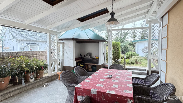 Haus - 2345, Brunn am Gebirge - Einfamilienhaus mit Terrasse, Gartenidylle & herrlichem Dachblick | ZELLMANN IMMOBILIEN