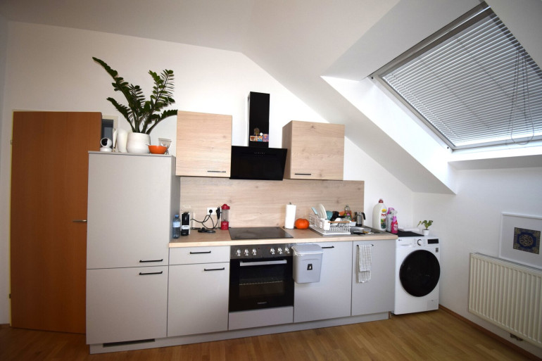 Wohnung - 4040, Linz - KLIMATISIERTE DACHGESCHOSSWOHNUNG - 75 m² ZUM WOHLFÜHLEN IN LINZ URFAHR