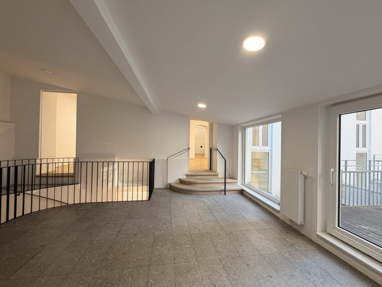 Büro / Praxis - 1070, Wien - Helle Bürofläche mit Terrasse und Garten