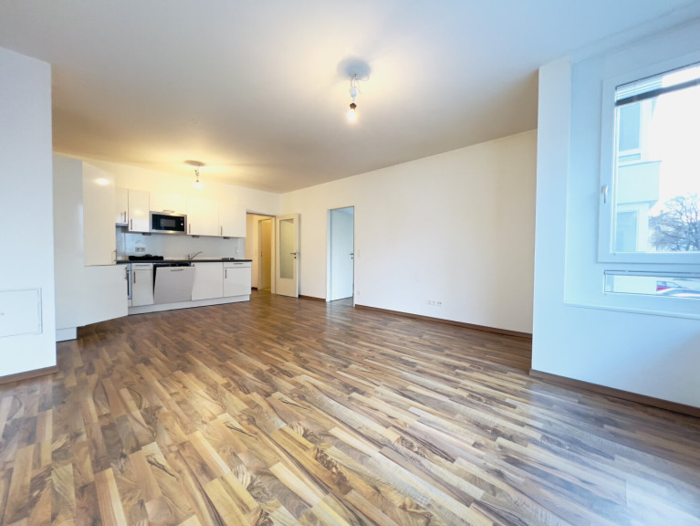 Wohnung - 2000, Stockerau - Wunderschöne, sehr geräumige 2-Zimmer Wohnung im Zentrum von Stockerau inkl. Garagenplatz NEUBAU - BESICHTIGUNG AB 01.06.2026