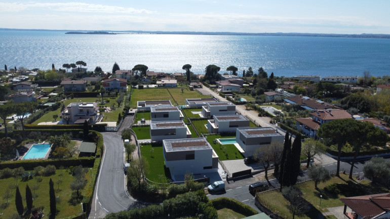 Haus - 25080, Moniga del Garda - GARDASEE: Neubau Villen am See!