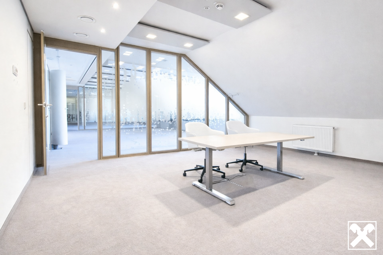 Büro / Praxis - 1130, Wien - Miete all inclusive! Topmodernes Dachgeschossbüro direkt am Hietzinger Platz neben Parkhotel Schönbrunn