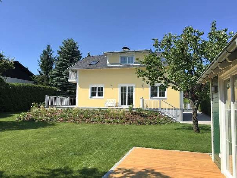 Haus - 2551, Enzesfeld-Lindabrunn - Hochwertiges Niedrigenergie Ein-/Zweifamilienhaus in Enzesfeld: sonnige Grünruhelage – moderne Ausstattung