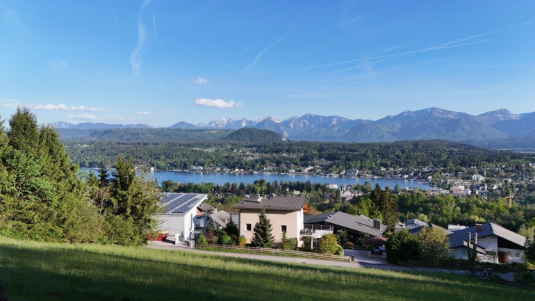 Grundstück - 9220, Velden am Wörther See - Panorama Grundstück mit Wohnhaus und herrlichem Seeblick