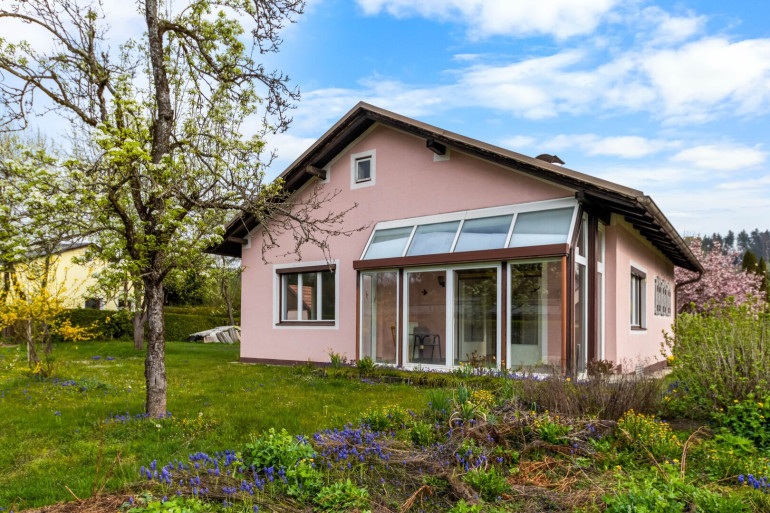 Haus - 9061, Klagenfurt,14.Bez.:Wölfnitz - Ein Platz für Ihre Ideen - viel Potenzial in sonniger Stadtrandlage!