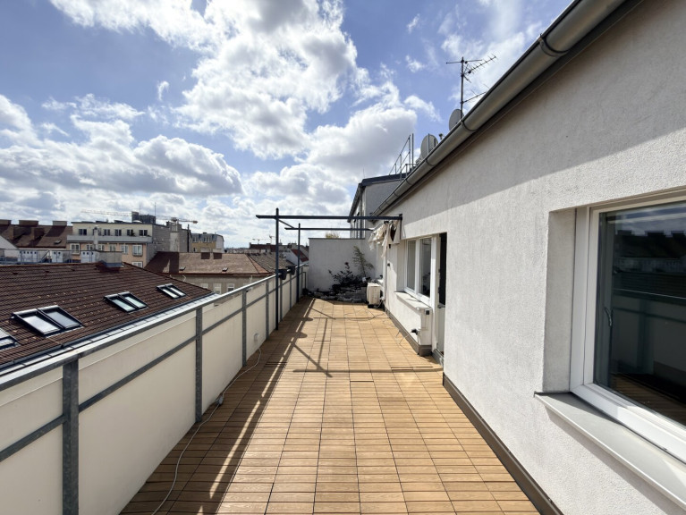 Wohnung - 1180, Wien - klimatisierter Terrassentraum - 30 m2 Terrasse - DG ohne Schrägen - in AKH Nähe - inklusive Tiefgaragenstellplatz