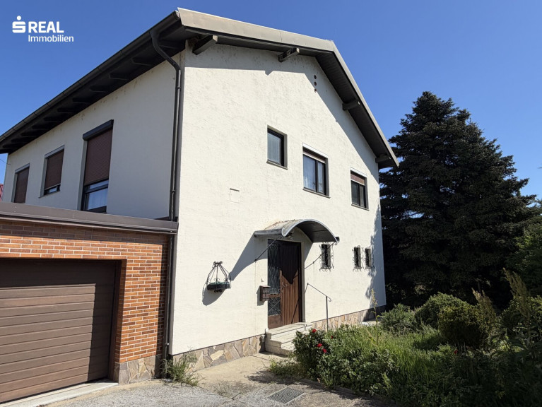 Haus - 7132, Frauenkirchen - Großzügiges Einfamilienhaus mit traumhaftem Garten und Altbaumbestand auf 1.109 m² Grundstück