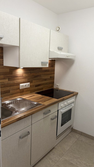 Wohnung - 6130, Schwaz - Moderne Garçonnière mit Balkon in Schwaz Innenstadt