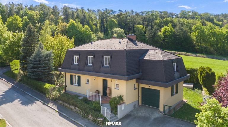 Haus - 2551, Enzesfeld-Lindabrunn - Exklusives Einfamilienhaus in Bestlage von Enzesfeld-Lindabrunn – Ruhe, Weitblick und Wohnkomfort!