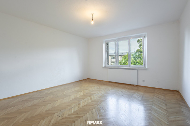 Wohnung - 9500, Villach - Charmante 2-Zimmer-Eigentumswohnung in Villach –  mit Balkon & Stellplatz