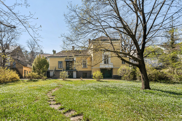 Haus - 1130, Wien - Historische Villa mit traumhaftem Grundstück