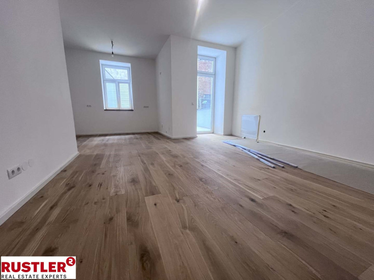 Wohnung - 1100, Wien - ERSTEBZUG an der U1 | Generalsanierte Altbauperle mit großer Innehofterrasse