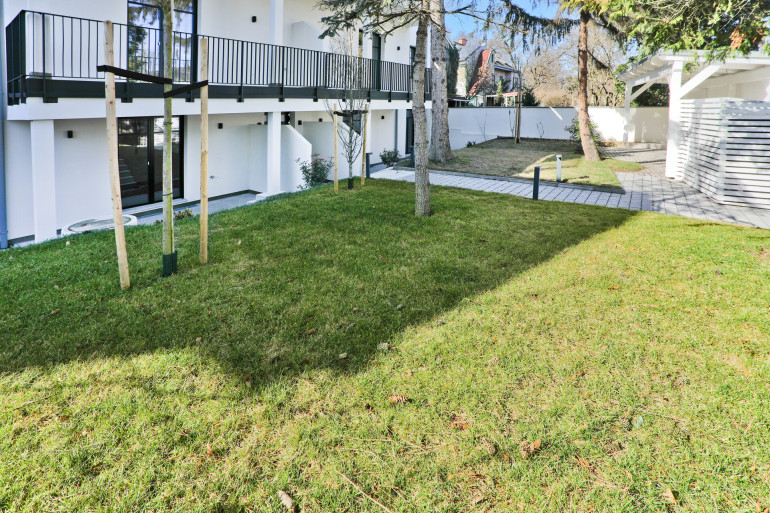 Wohnung - 1130, Wien - Gartenwohnung mit Terrasse und großem Eigengarten, 2 Zimmer in historischem Ambiente - zu mieten in 1130 Wien
