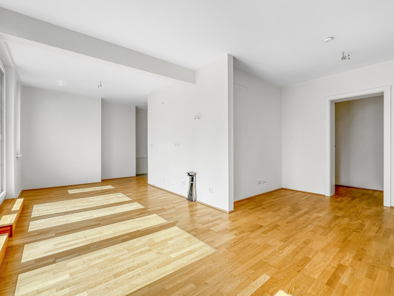 Wohnung - 1100, Wien - Miete: 2-Zimmer Dachgeschosswohnung mit Balkon und Terrasse | Wien Favoriten
