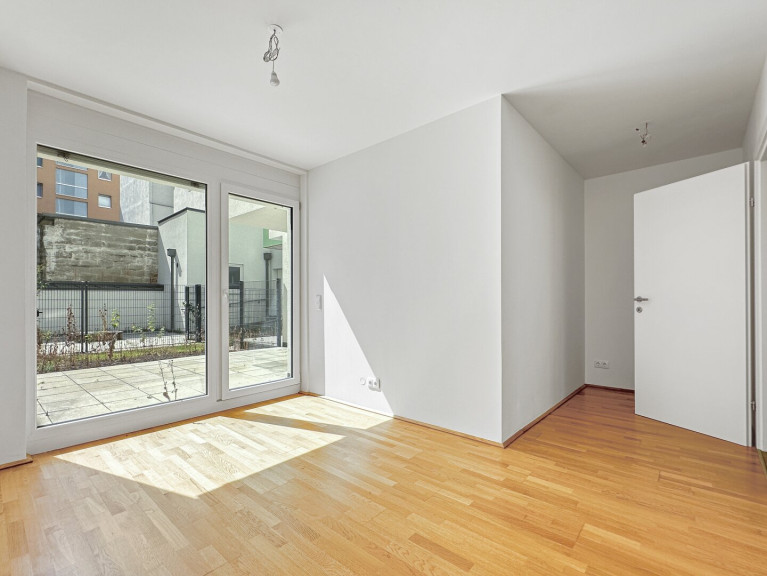 Wohnung - 1100, Wien - 2-Zimmer Wohnung mit großzügiger Freifläche: Ihr neues Zuhause wartet auf Sie! | 1100 Wien