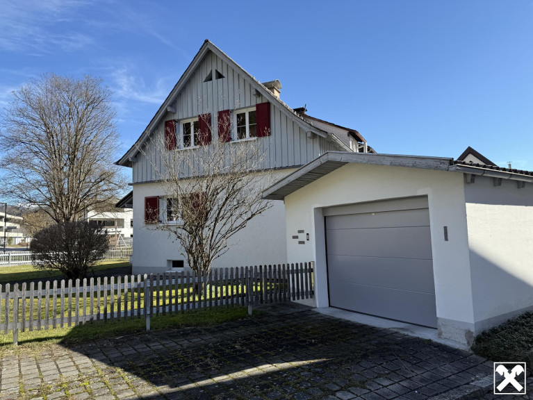 Haus - 6800, Feldkirch - Siedlungs Doppelhaushälfte mit freistehender Garage!