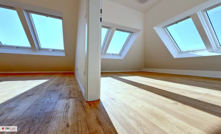 Wohnung - 1070, Wien,Neubau - NEU! ++ Wohnen in Toplage des 7. Bezirks in Wien ++ 2-Zimmer-Dachgeschosswohnung mit Küche ++ 5. Liftstock ++ Sofort beziehbar ++