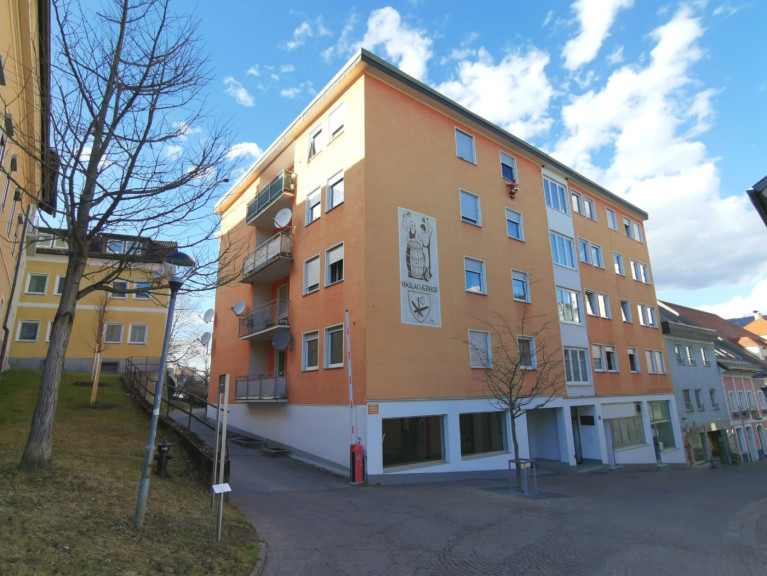 Immobilie - 9500, Villach - Einzelgarage in der Widmanngasse zu mieten!
