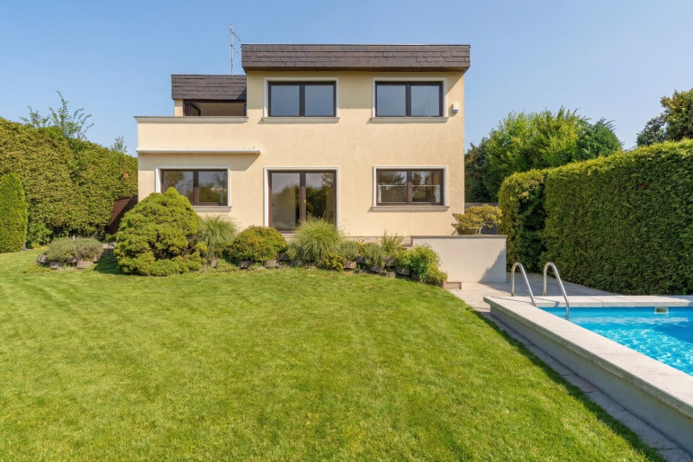 Haus - 1190, Wien - Haus in absoluter Ruhelage mit großem Garten, Pool und viel Potenzial