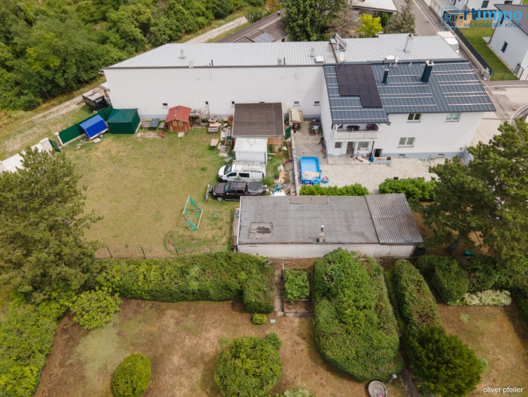 Haus - 2700, Wiener Neustadt - NEUWERTIGE IMMOBILIE IN BESTLAGE – SOFORT-RENDITE UND GROßES BAUGRUNDSTÜCK