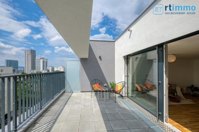 Wohnung - 1100, Wien - Fußball, Familie, Freizeit: 3-Zimmer Penthouse mit Traumterrasse, Fernblick und Klimaanlage