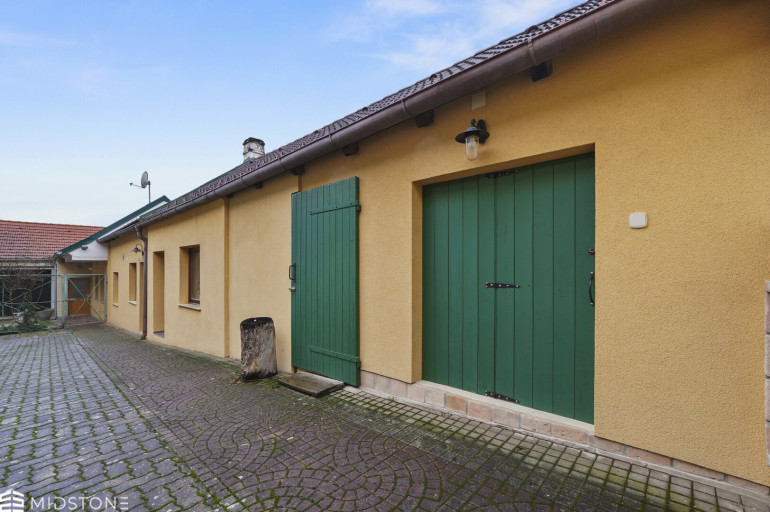 Haus - 2215, Raggendorf - *Historisches Familienhaus in Raggendorf* Inklusive ruhigem Innenhof, Weinkeller und zeitlosem Charme