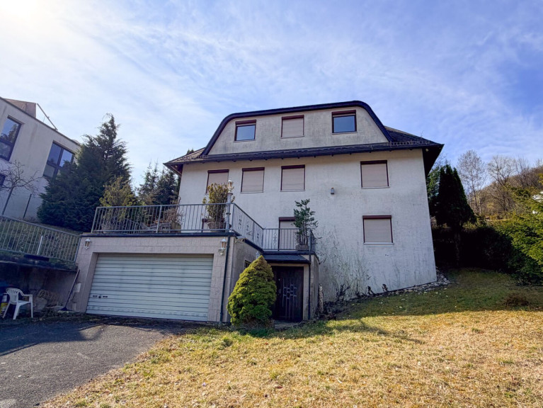 Haus - 3011, Purkersdorf - TOPLAGE in Purkersdorf! Einfamilienhaus mit 708 m2 Garten sowie 287 m2 Nutzfläche am Sagberg!