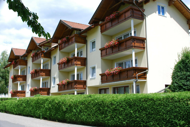 Zinshaus Renditeobjekt - 9122, Seelach - Apartmenthaus mit 14 Einheiten in St. Kanzian am Klopeiner See